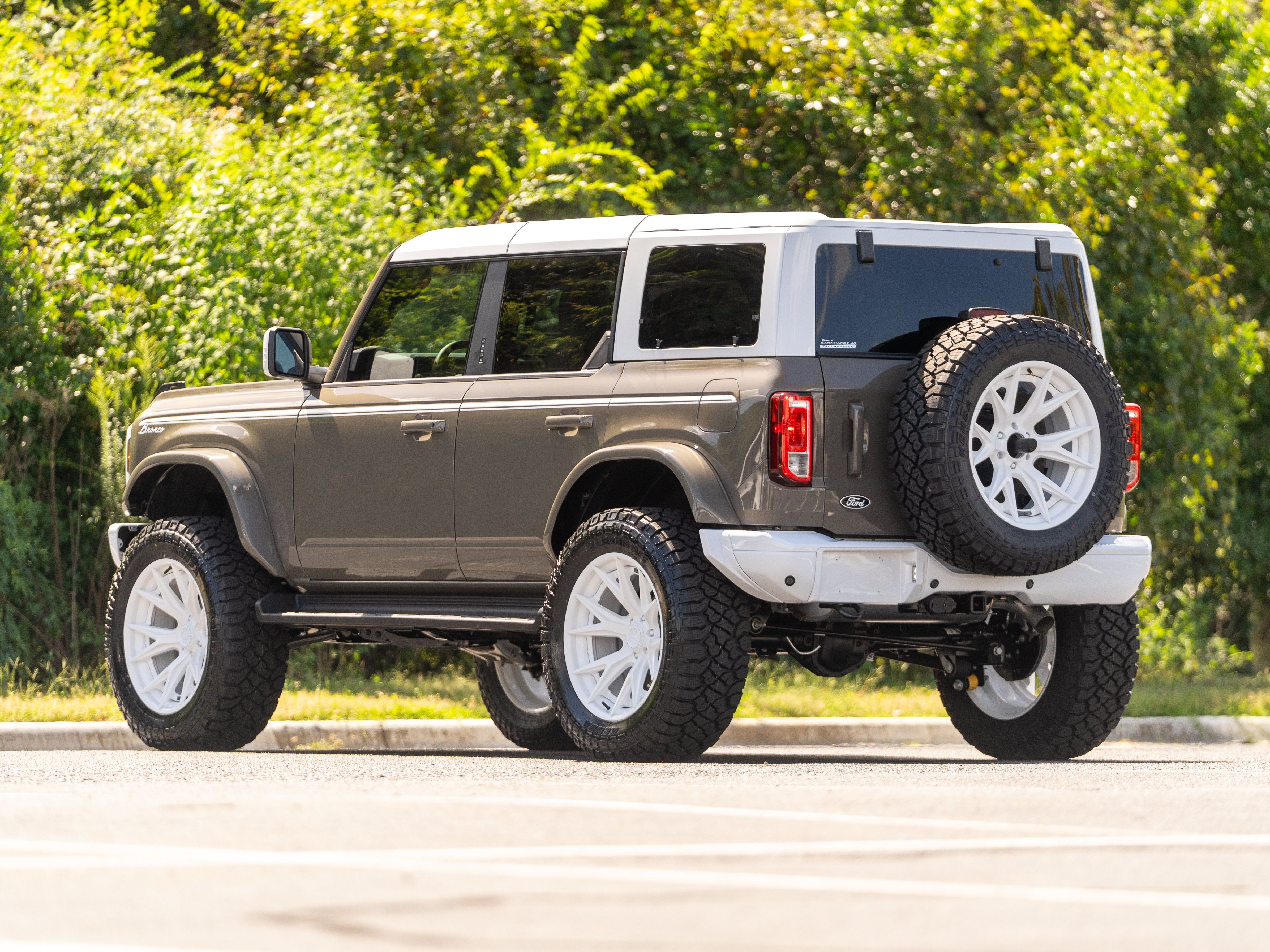 Used 2026 Ford Bronco Heritage Edition AWD/4WD image 3