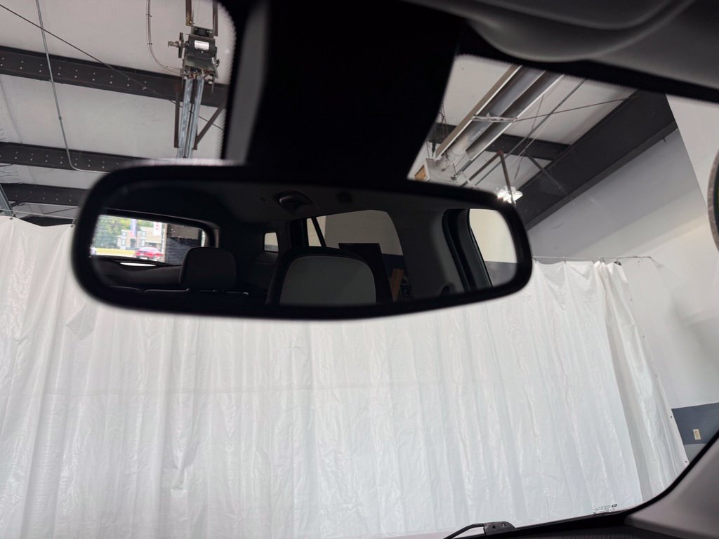 Used 2024 GMC Terrain SLE FWD image 27