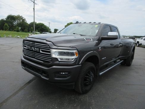 Used 2021 RAM 3500 Laramie AWD/4WD image 11