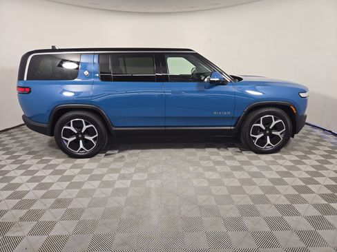 Used 2024 Rivian R1S Adventure Dual AWD/4WD image 6