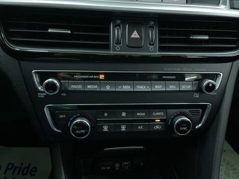 Used 2020 Kia Optima Premium image 23