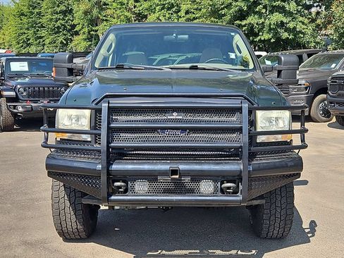 Used 2003 Ford F250 Lariat AWD/4WD image 2