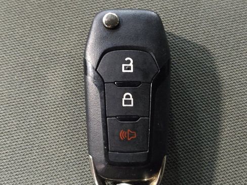 Used 2018 Ford F150 XL w/ Equipment Group 101A Mid AWD/4WD image 32