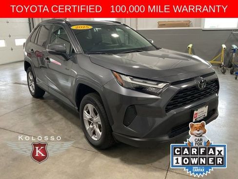 Used 2025 Toyota RAV4 XLE AWD/4WD image 1