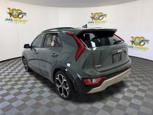 Certified 2023 Kia Niro EX Touring image 7