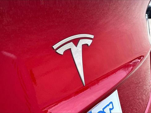 Used 2021 Tesla Model 3 Standard Range Plus RWD image 8