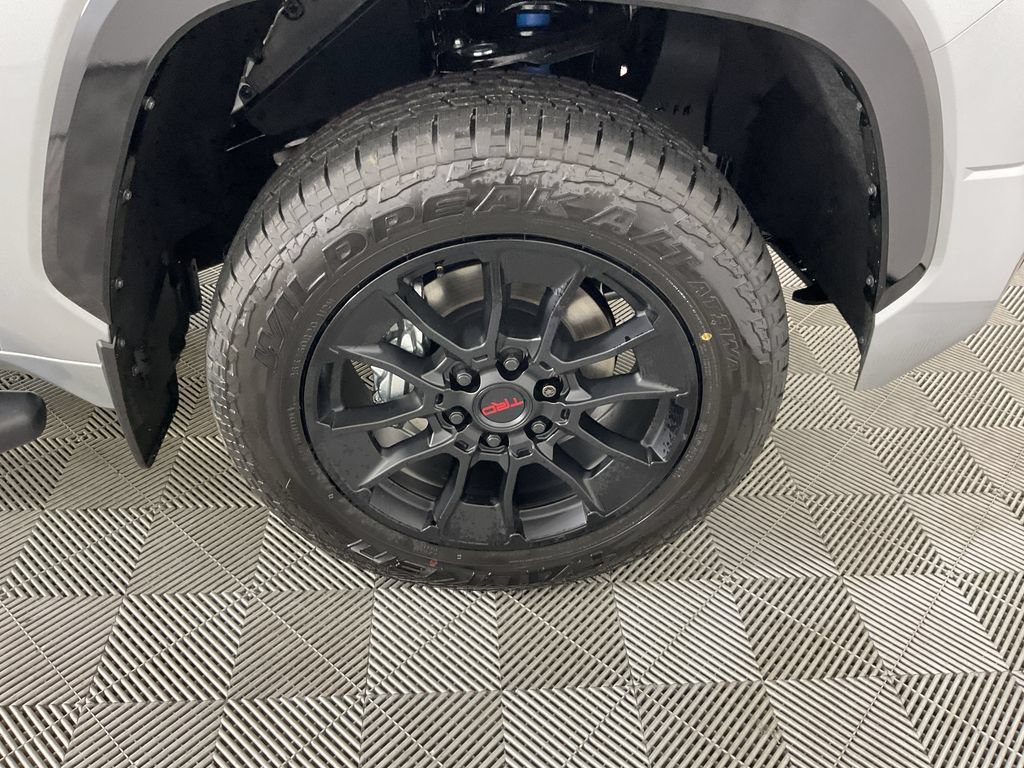 New 2026 Toyota Tundra Platinum w/ TRD Off-Road Package AWD/4WD image 10