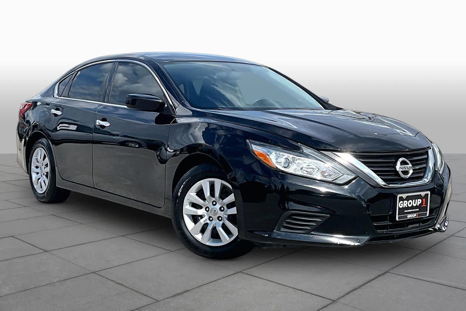 Used 2016 Nissan Altima 2.5 S w/ Power Driver Seat Package FWD image 3
