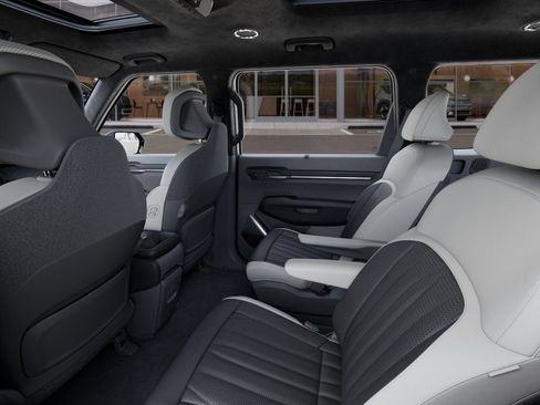 New 2026 Kia EV9 GT-Line AWD/4WD image 19