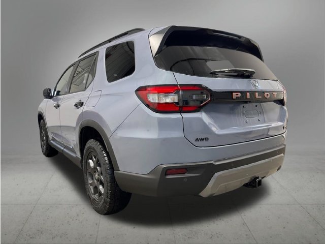 New 2026 Honda Pilot TrailSport image 3