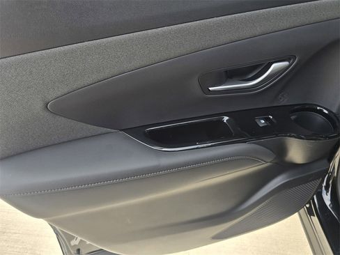 Used 2024 Hyundai Santa Cruz Limited image 13