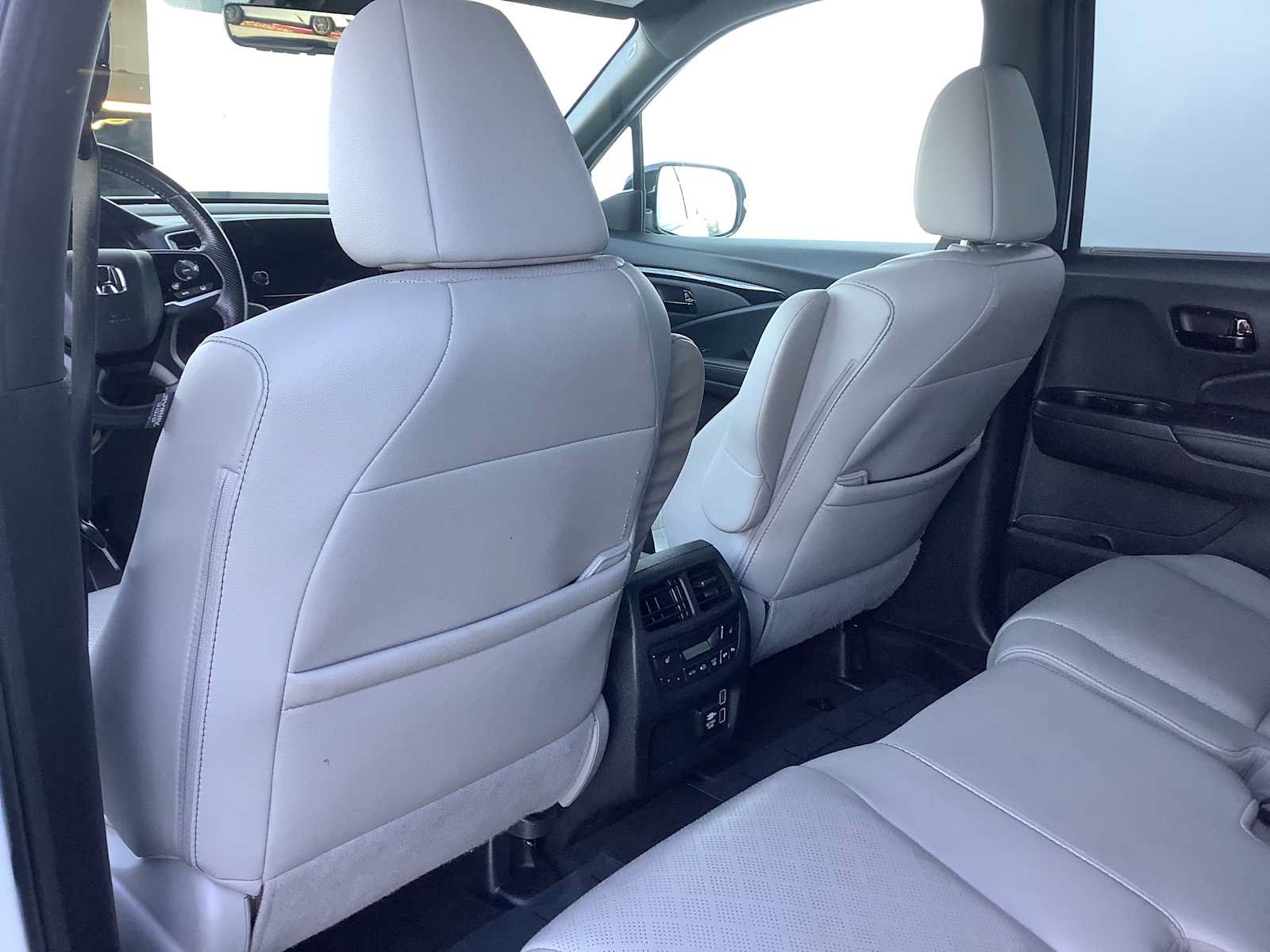 Used 2022 Honda Passport Elite image 11