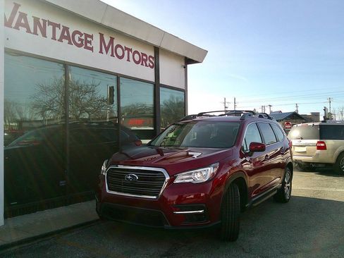 Used 2022 Subaru Ascent Premium w/ Convenience Package image 1