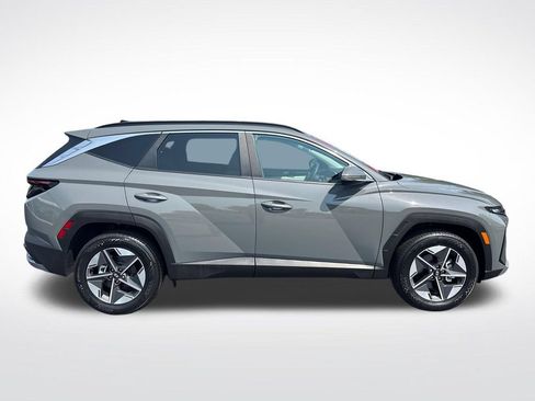 Certified 2025 Hyundai Tucson SEL AWD/4WD image 6