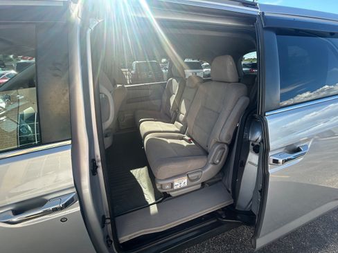 Used 2014 Honda Odyssey EX image 5