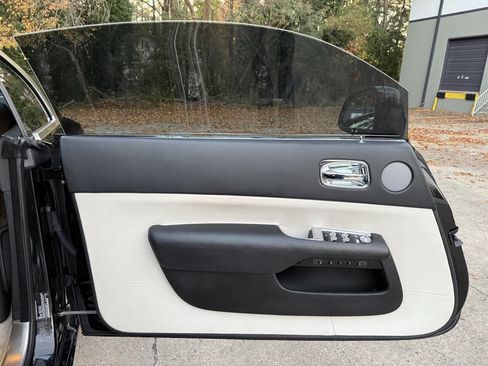 Used 2016 Rolls-Royce Wraith image 39
