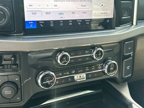 New 2026 Ford F350 Platinum w/ Platinum Plus Package AWD/4WD image 26
