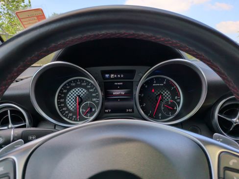 Used 2017 Mercedes-Benz SLC 43 AMG image 18
