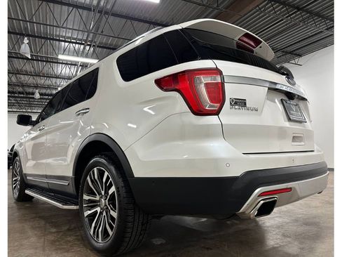 Used 2016 Ford Explorer Platinum AWD/4WD image 16