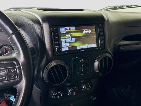 Used 2017 Jeep Wrangler Unlimited Sport w/ Quick Order Package 24S image 18