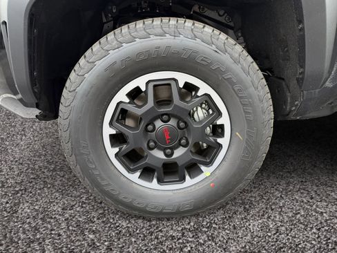 New 2026 Toyota Tacoma TRD Off-Road AWD/4WD image 9