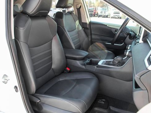 Used 2023 Toyota RAV4 XLE Premium image 37