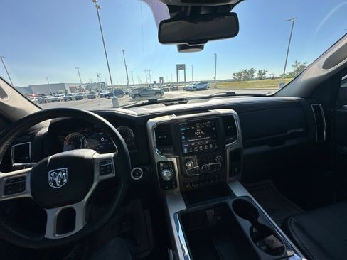 Used 2015 RAM 1500 Laramie w/ Convenience Group AWD/4WD image 47
