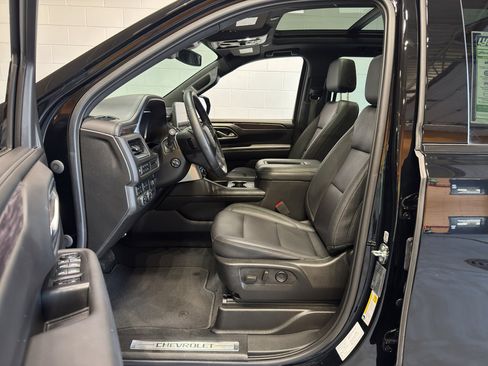 Used 2023 Chevrolet Tahoe Z71 w/ Off-Road Capability Package AWD/4WD image 16
