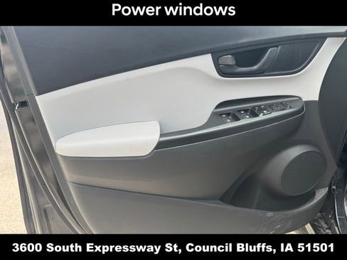 Used 2023 Hyundai Kona SE AWD/4WD image 20
