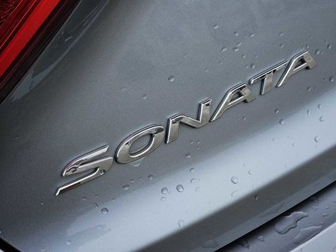 Used 2016 Hyundai Sonata SE image 10