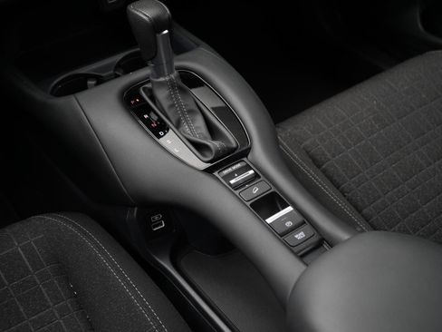 Used 2023 Honda HR-V LX image 23