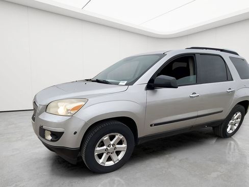 Used 2007 Saturn Outlook XE w/ Advanced Audio Pkg FWD image 6
