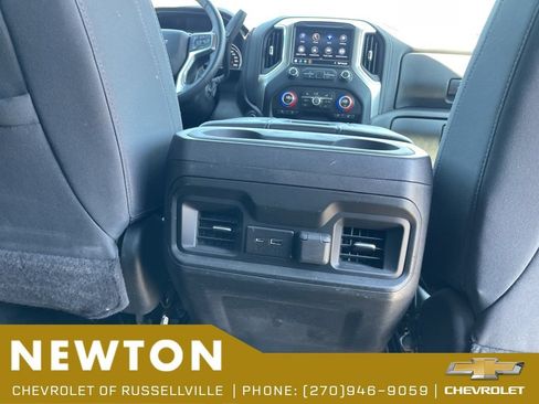 Used 2022 Chevrolet Silverado 1500 RST AWD/4WD image 31