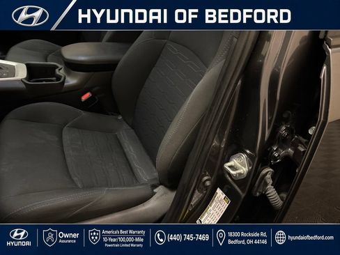 Used 2023 Toyota RAV4 SE w/ Convenience Package AWD/4WD image 15