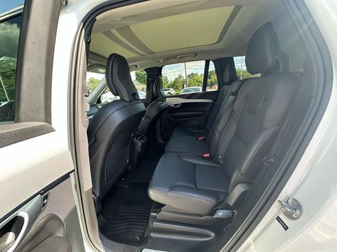 Used 2024 Volvo XC90 B5 Core AWD/4WD image 20