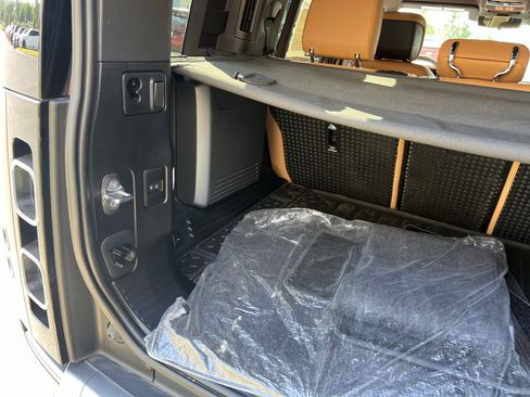 Certified 2024 Land Rover Defender 110 Carpathian Edition AWD/4WD image 38