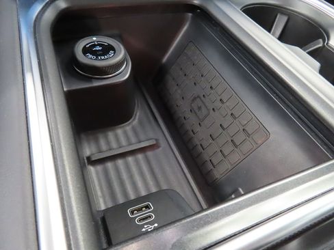Used 2025 Ford Expedition Platinum w/ Stealth Performance Package AWD/4WD image 69