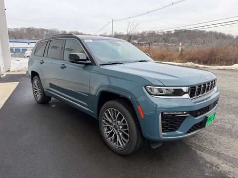 New 2026 Jeep Grand Cherokee L Summit image 3