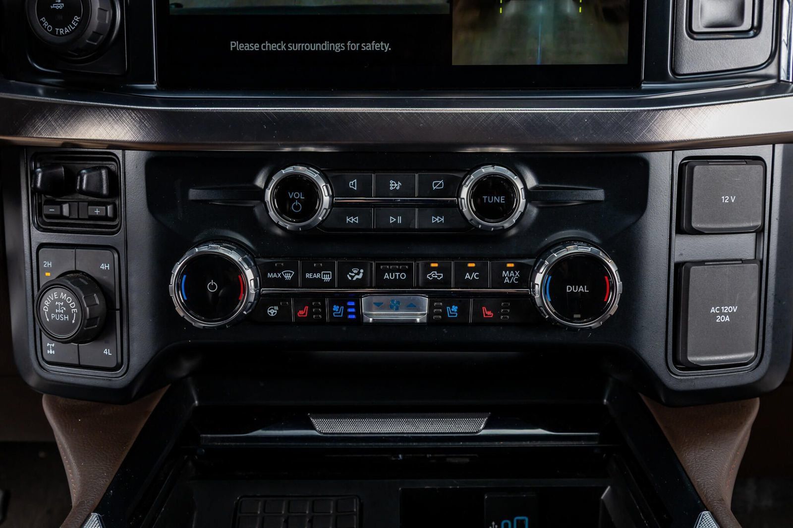 Used 2023 Ford F250 King Ranch w/ Tremor Off-Road Package AWD/4WD image 26
