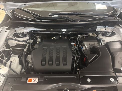 Used 2022 Mitsubishi Eclipse Cross LE image 36