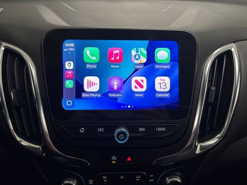 Used 2023 Chevrolet Equinox LT image 33