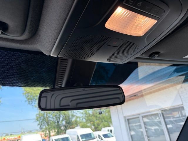 Used 2025 Mercedes-Benz Sprinter 2500 image 18
