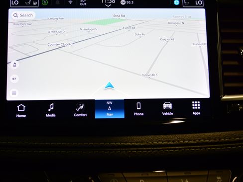 Used 2024 Chrysler Pacifica Limited image 50