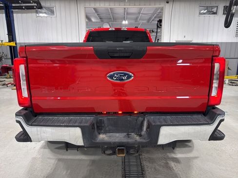 Used 2023 Ford F350 XLT image 10