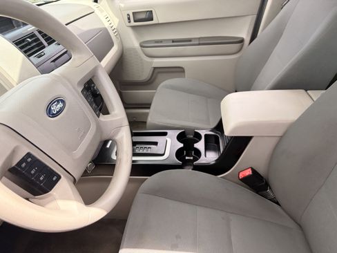 Used 2012 Ford Escape XLS FWD image 17