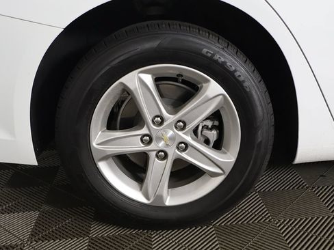 Used 2023 Chevrolet Malibu LT FWD image 18
