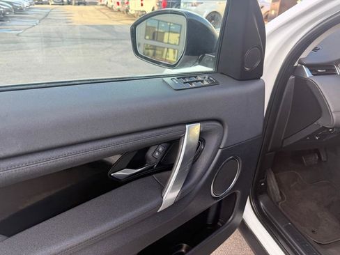 Used 2022 Land Rover Discovery Sport S image 16