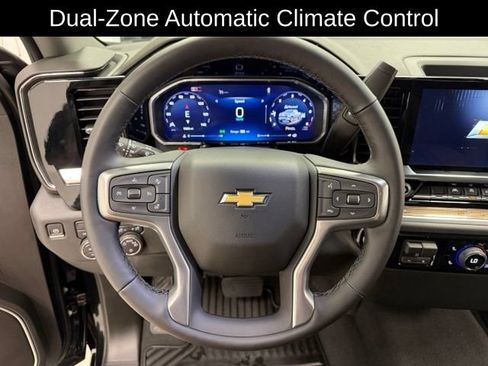 Certified 2026 Chevrolet Silverado 1500 LT AWD/4WD image 9