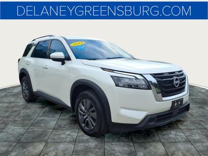 Used 2024 Nissan Pathfinder SV