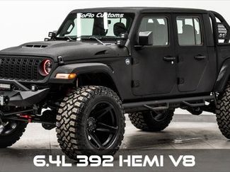 Used 2025 Jeep Gladiator Sport video 1